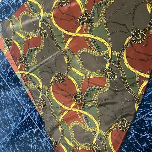 Hermes designer brand square neck wrap shawl silk scarf full wrap made in Italy - Picture 7 of 16